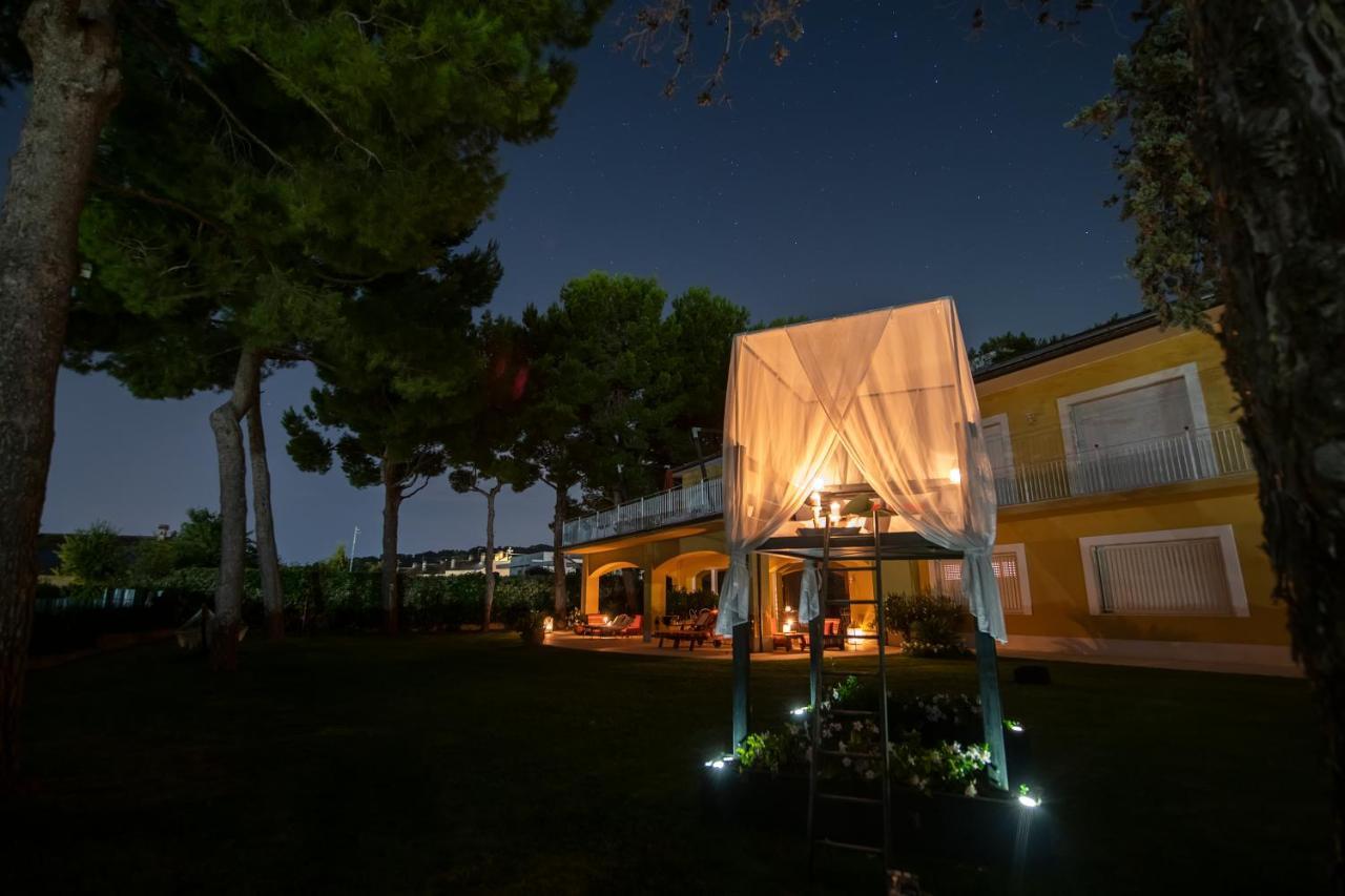 시롤로 Tra Gli Alberi E Il Mare B&B 외부 사진