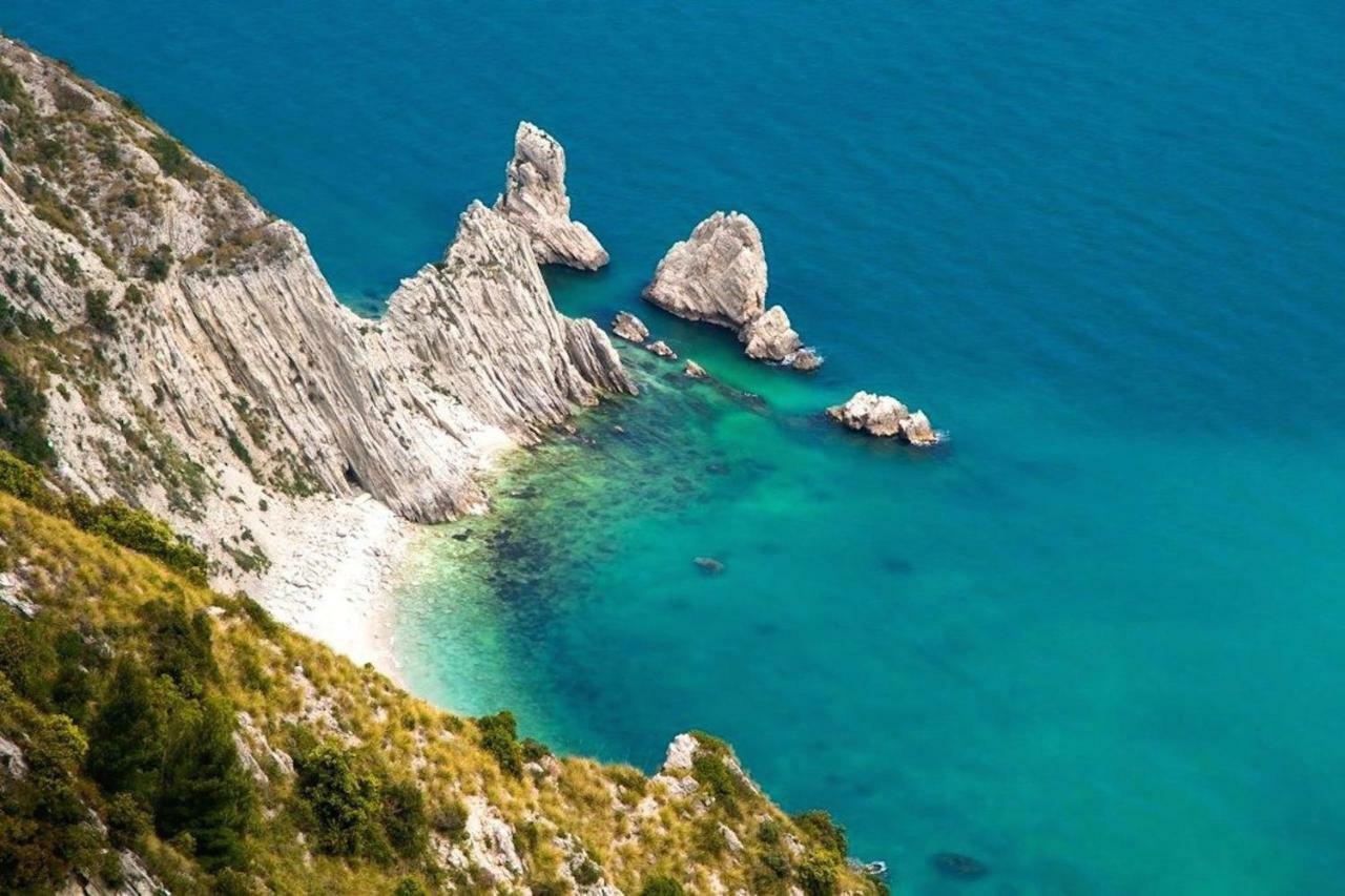 시롤로 Tra Gli Alberi E Il Mare B&B 외부 사진